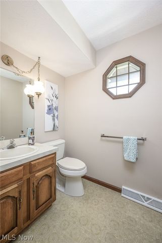 667 Clark Drive, Tallmadge, OH 44278