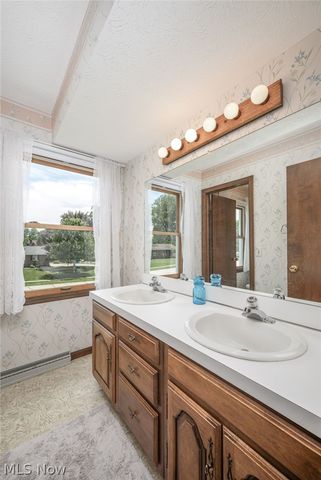 667 Clark Drive, Tallmadge, OH 44278