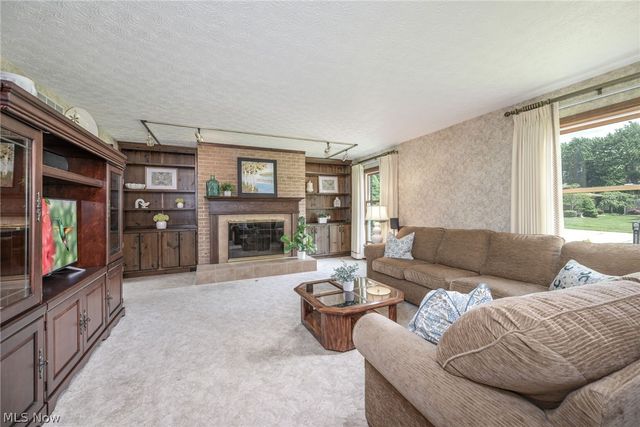 667 Clark Drive, Tallmadge, OH 44278