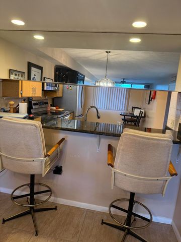 2761 Village Boulevard 305, West Palm Beach, FL 33409