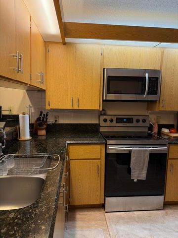 2761 Village Boulevard 305, West Palm Beach, FL 33409