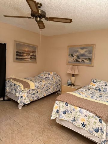 2761 Village Boulevard 305, West Palm Beach, FL 33409