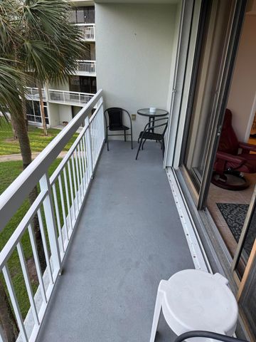 2761 Village Boulevard 305, West Palm Beach, FL 33409