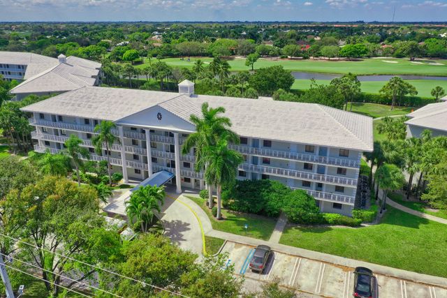 2761 Village Boulevard 305, West Palm Beach, FL 33409