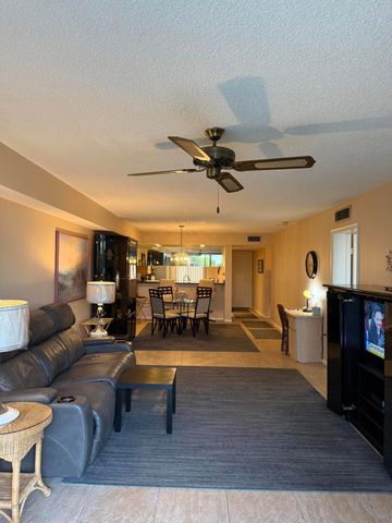 2761 Village Boulevard 305, West Palm Beach, FL 33409