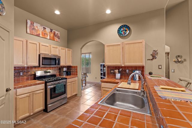 332 Via Bella Donna Rio, Rio Rico, AZ 85648