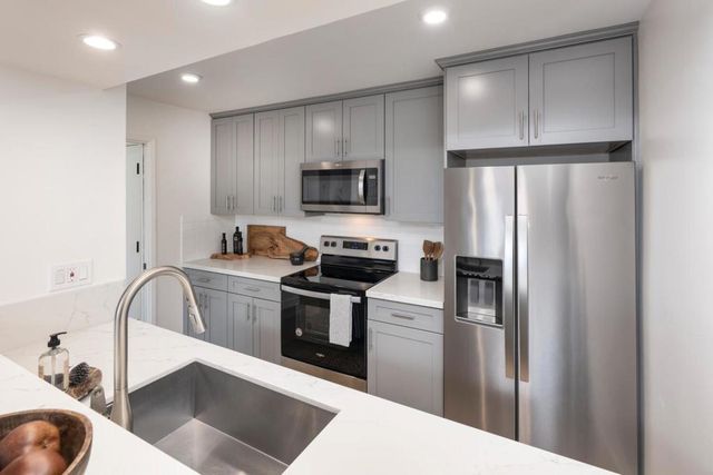 1500 Broadway 301, Burlingame, CA 94010