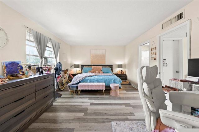 1905 Lake Worth Road, Lake Worth Beach, FL 33461