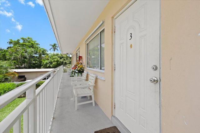 1905 Lake Worth Road, Lake Worth Beach, FL 33461