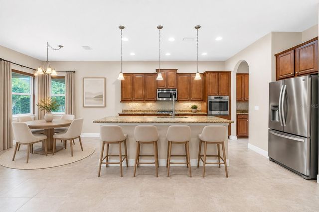 903 VICTORIA HILLS DRIVE S, Deland, FL 32724