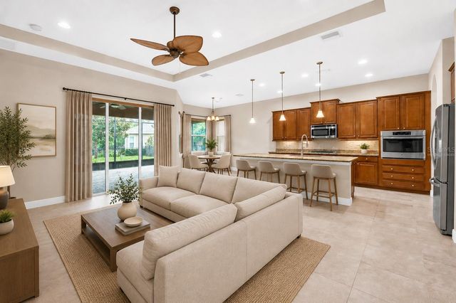 903 VICTORIA HILLS DRIVE S, Deland, FL 32724