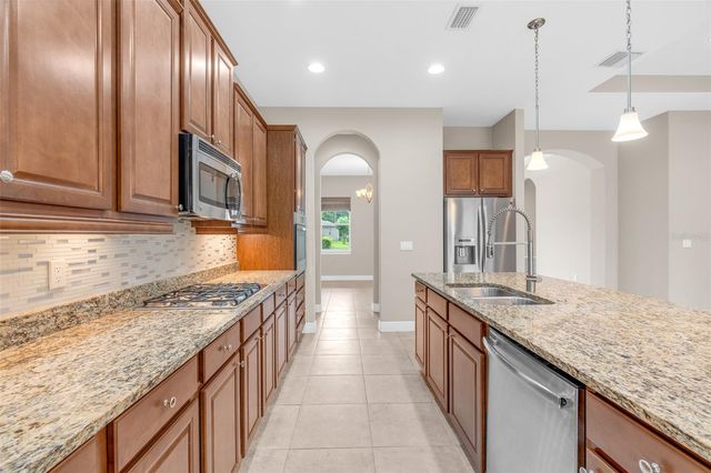 903 VICTORIA HILLS DRIVE S, Deland, FL 32724