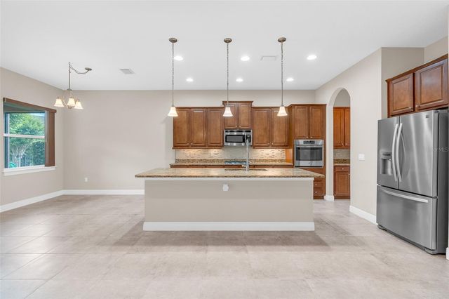 903 VICTORIA HILLS DRIVE S, Deland, FL 32724