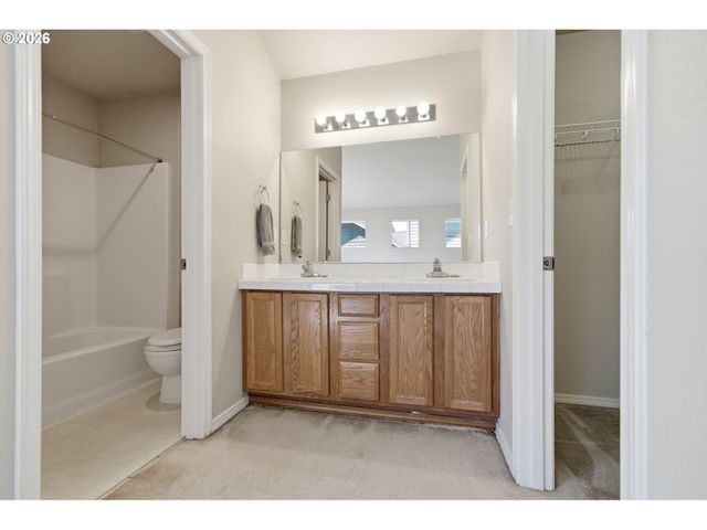 2318 Ne 80TH St, Vancouver, WA 98665