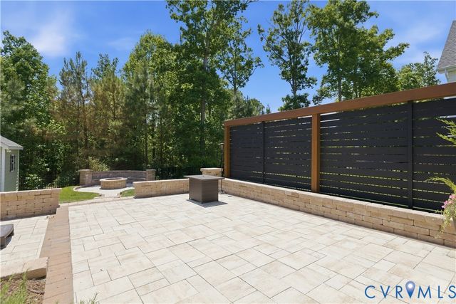 15531 Willowmore Dr, Midlothian, VA 23112
