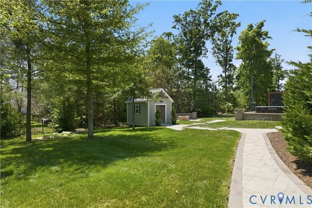 15531 Willowmore Dr, Midlothian, VA 23112