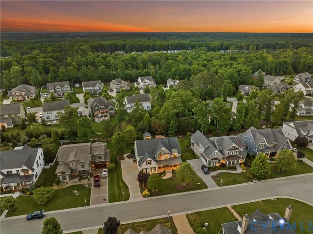 15531 Willowmore Dr, Midlothian, VA 23112
