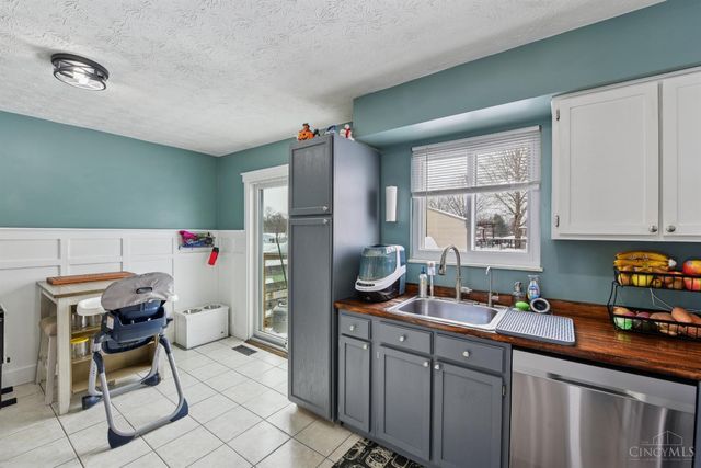 104 Circle Drive, Harrison, OH 45030