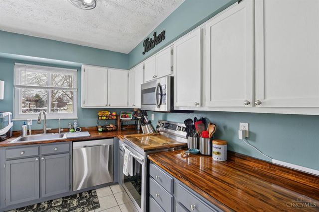 104 Circle Drive, Harrison, OH 45030