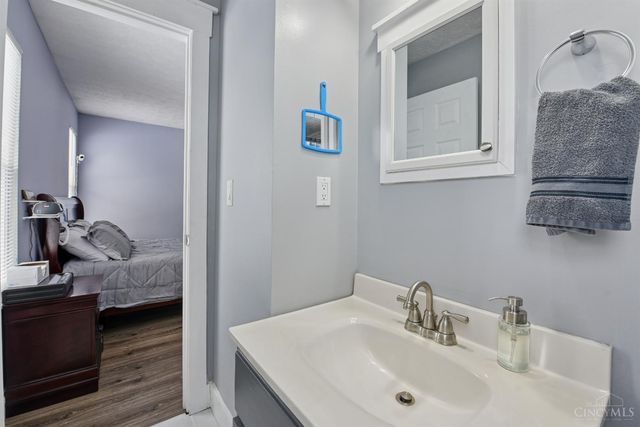 104 Circle Drive, Harrison, OH 45030