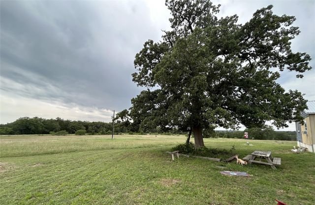 136 Fm 2239, Paige, TX 78659
