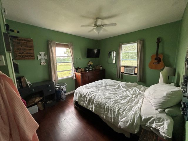 136 Fm 2239, Paige, TX 78659