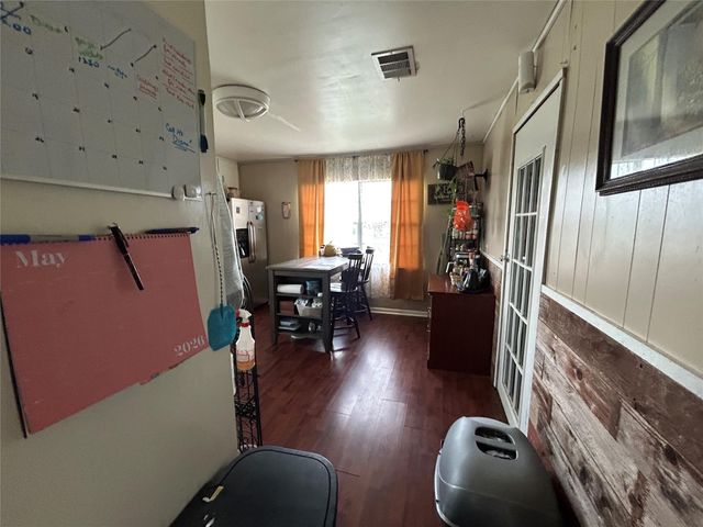136 Fm 2239, Paige, TX 78659