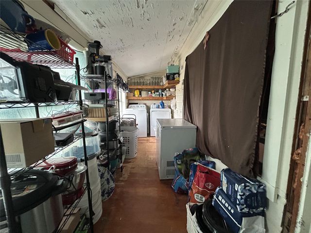 136 Fm 2239, Paige, TX 78659