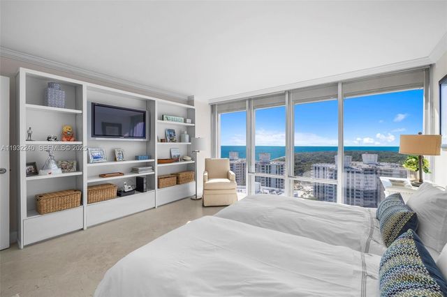 881 Ocean Drive 20A, Key Biscayne, FL 33149