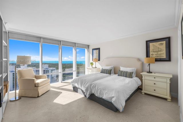 881 Ocean Drive 20A, Key Biscayne, FL 33149