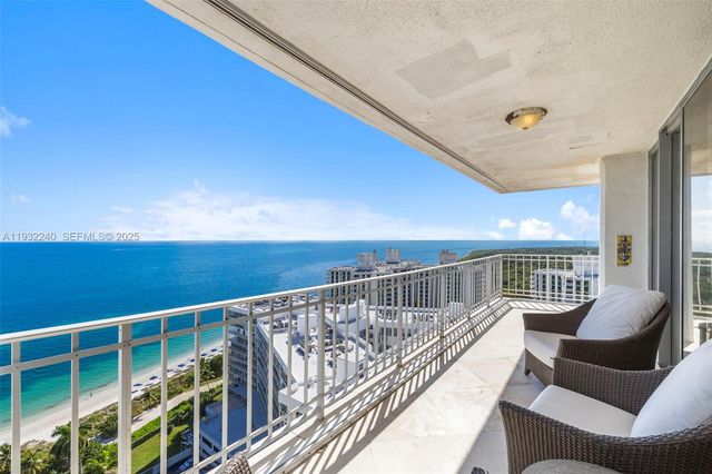 881 Ocean Drive 20A, Key Biscayne, FL 33149