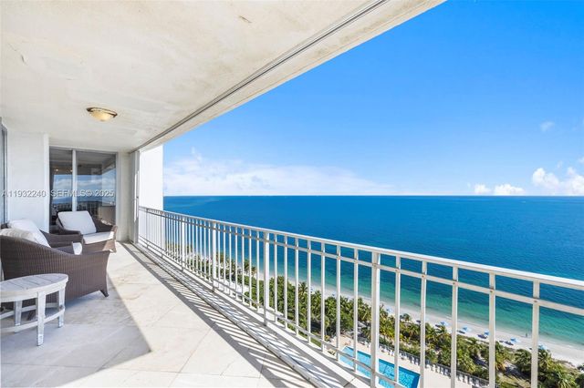 881 Ocean Drive 20A, Key Biscayne, FL 33149