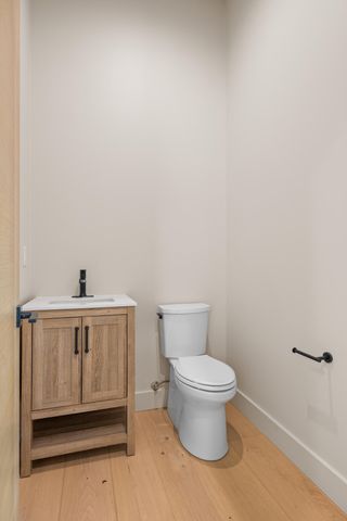 138 Clear Creek Drive, Ashland, OR 97520