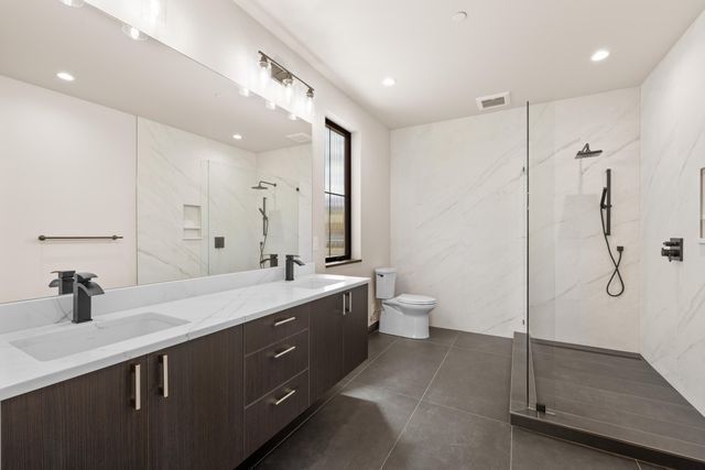 138 Clear Creek Drive, Ashland, OR 97520