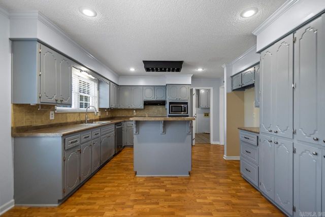 1406 Coolhurst Avenue, Sherwood, AR 72120