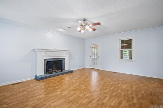 1406 Coolhurst Avenue, Sherwood, AR 72120