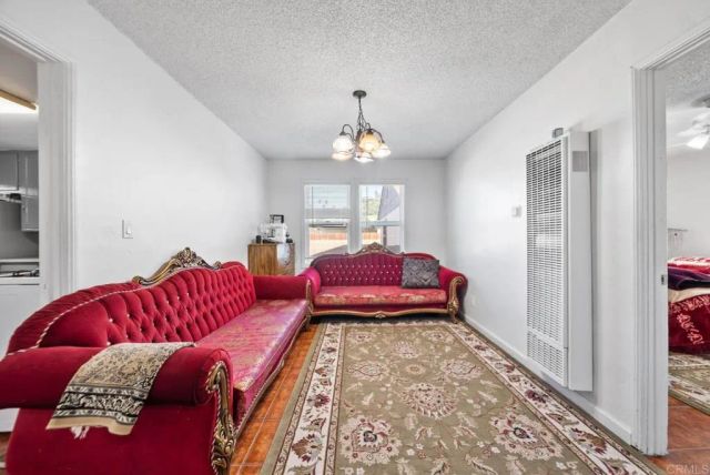 986 Merritt Drive, El Cajon, CA 92020