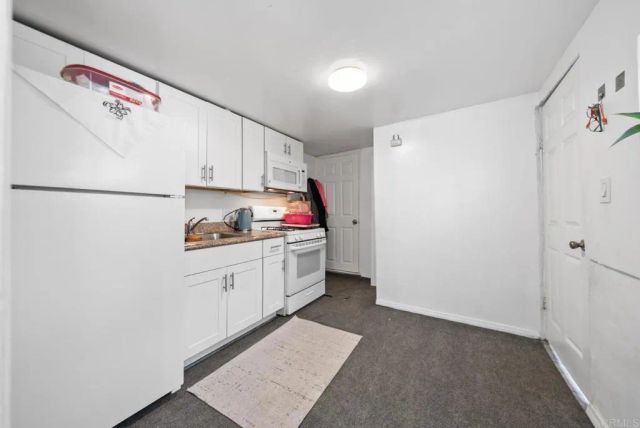 986 Merritt Drive, El Cajon, CA 92020