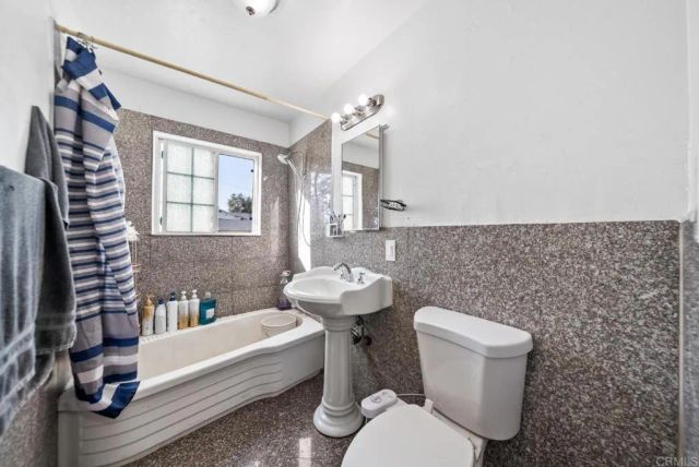 986 Merritt Drive, El Cajon, CA 92020