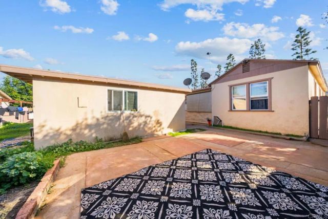 986 Merritt Drive, El Cajon, CA 92020