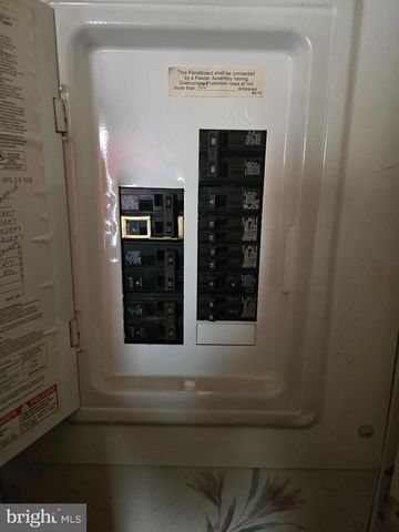 4 WALNUT CT, Fleetwood, PA 19522