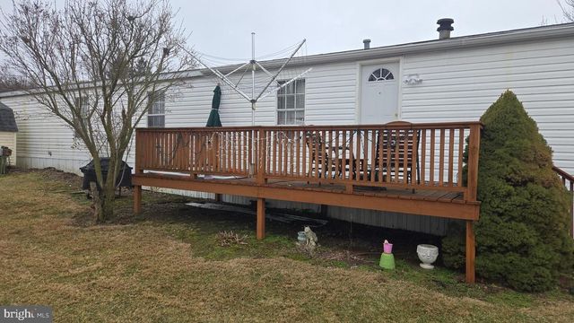 4 WALNUT CT, Fleetwood, PA 19522