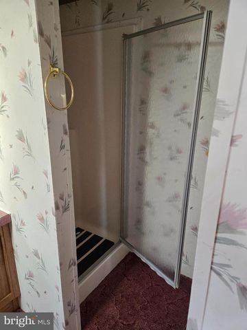 4 WALNUT CT, Fleetwood, PA 19522