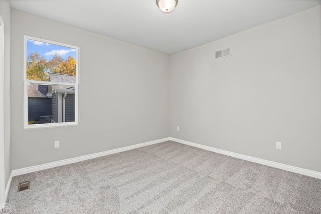 7931 Jordan Drive, Waterford, MI 48327