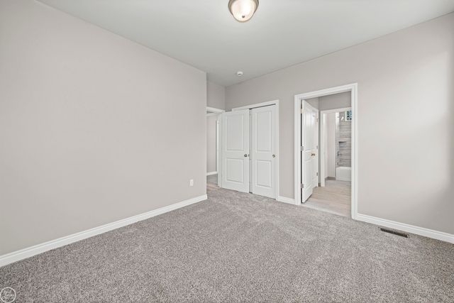 7931 Jordan Drive, Waterford, MI 48327