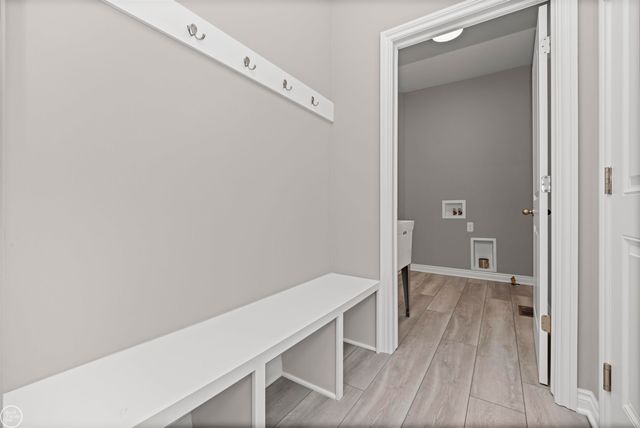 7931 Jordan Drive, Waterford, MI 48327