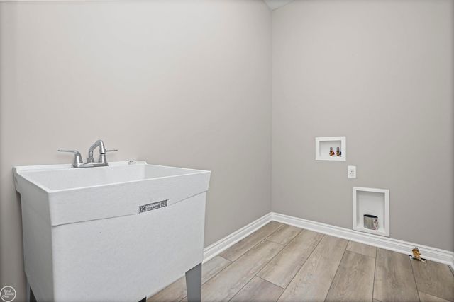 7931 Jordan Drive, Waterford, MI 48327