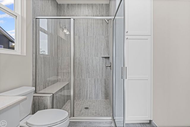 7931 Jordan Drive, Waterford, MI 48327