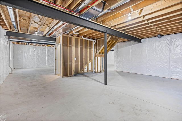 7931 Jordan Drive, Waterford, MI 48327