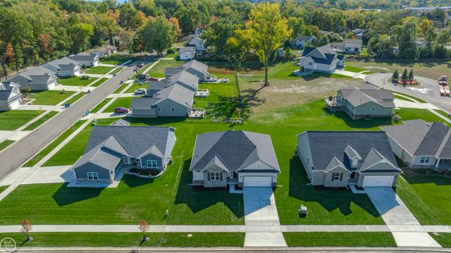 7931 Jordan Drive, Waterford, MI 48327